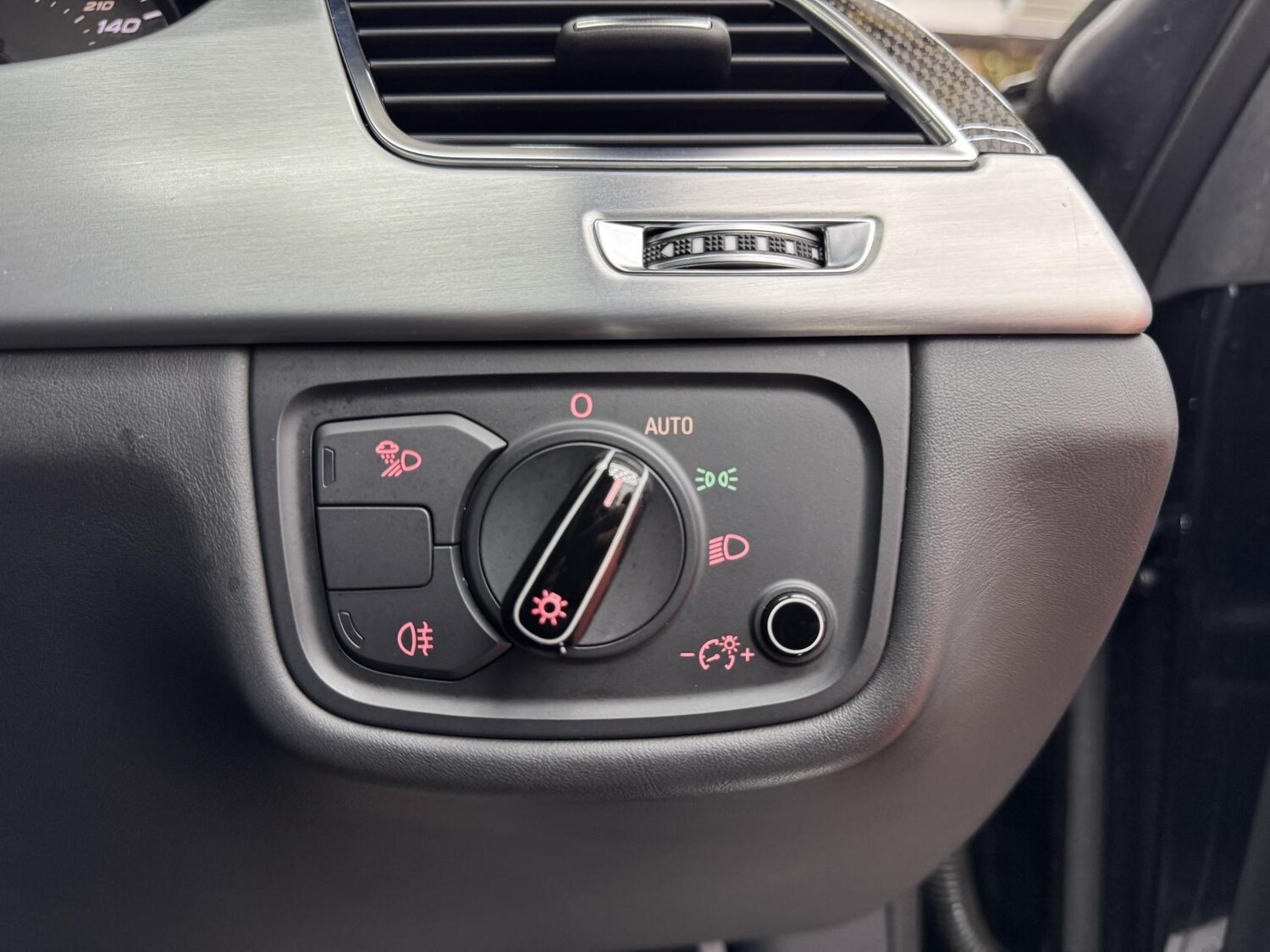 Used Audi A8 2013 for sale - 77570257: Photo 45