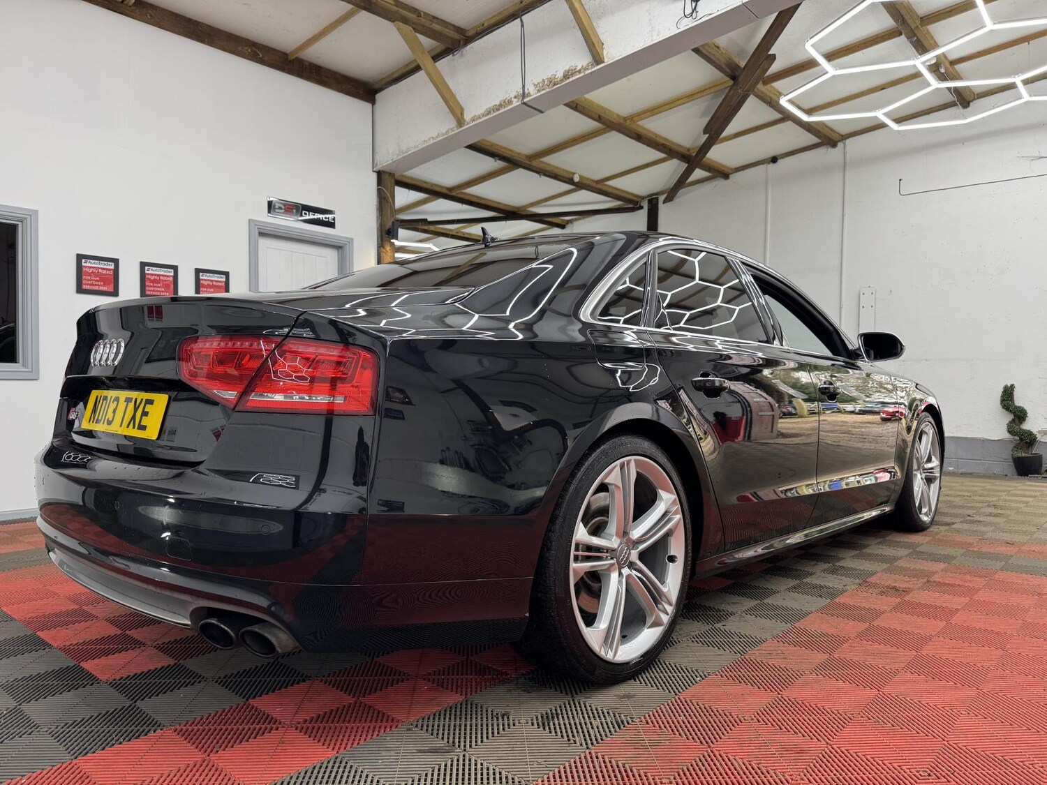 Used Audi A8 2013 for sale - 77570257: Photo 8