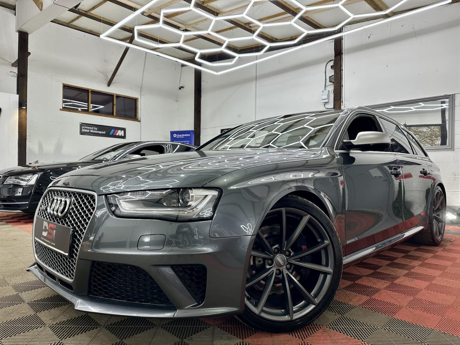 Used Audi RS4 2014 for sale - 77584957: Photo 2