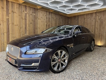 Used Jaguar XJ 2016 for sale - 78998585: Photo
