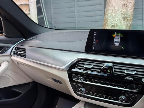 Used BMW 5 Series 2017 for sale - 76273141: Photo 12