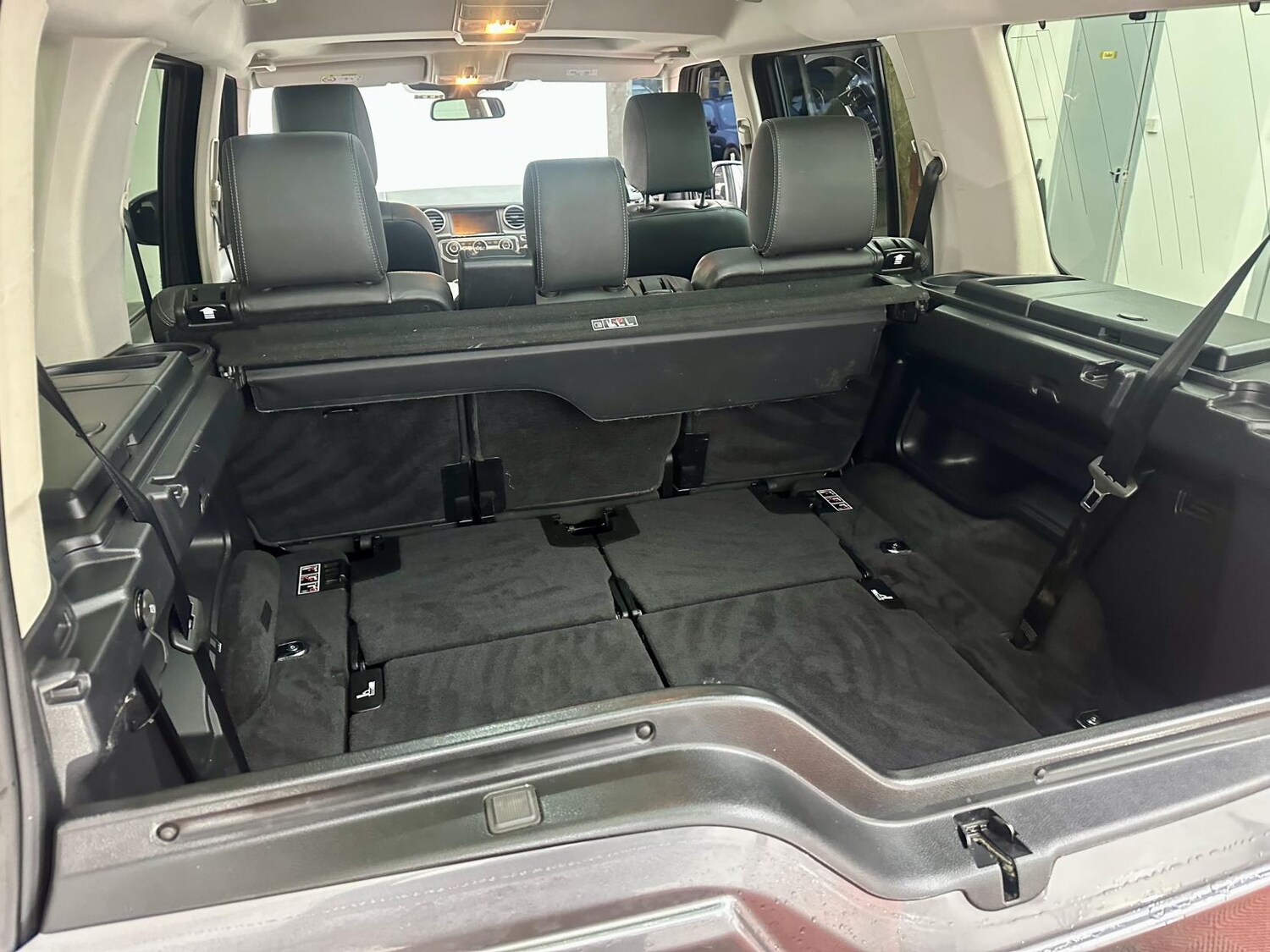 Used Land Rover Discovery 2015 for sale - 77644124: Photo 11