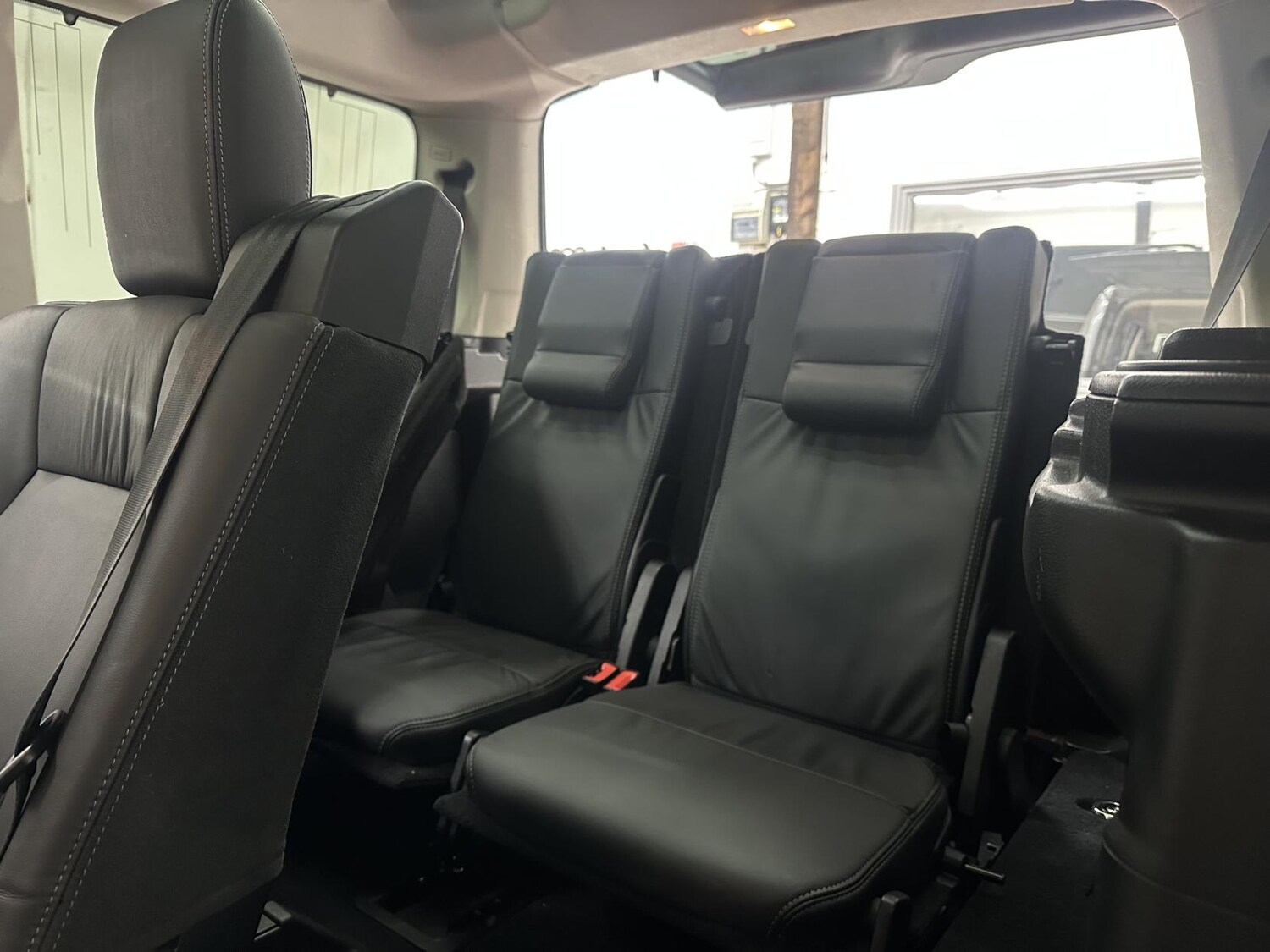 Used Land Rover Discovery 2015 for sale - 77644124: Photo 14