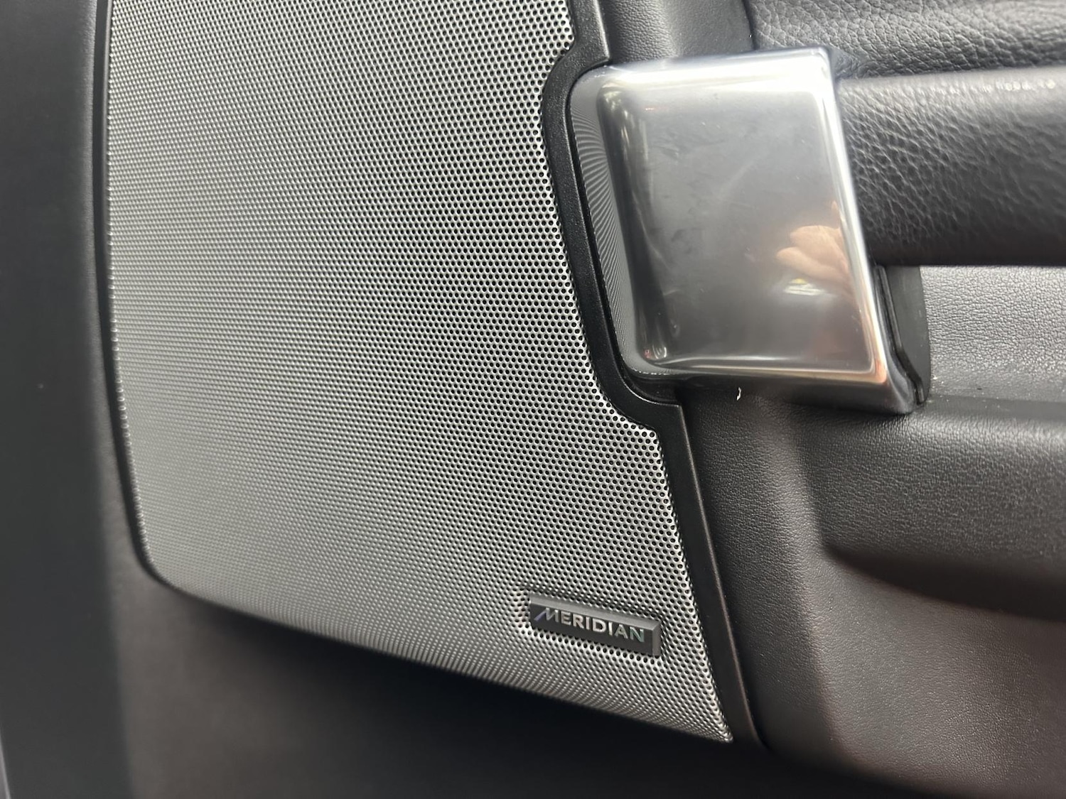 Used Land Rover Discovery 2015 for sale - 77644124: Photo 16