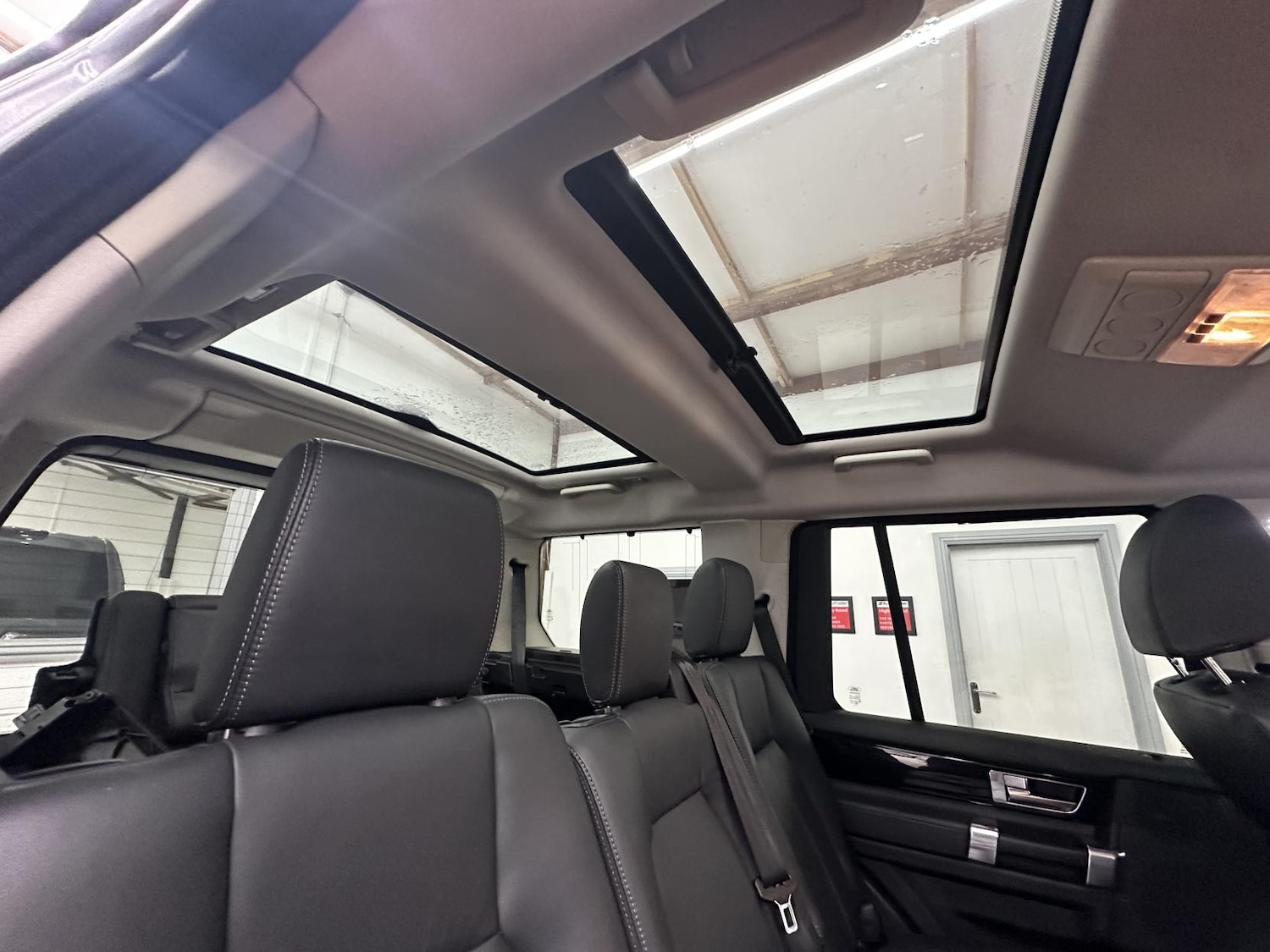 Used Land Rover Discovery 2015 for sale - 77644124: Photo 20