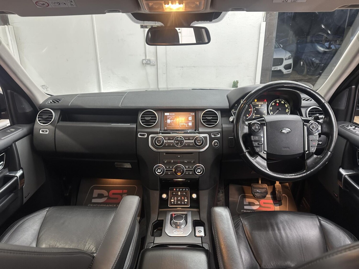 Used Land Rover Discovery 2015 for sale - 77644124: Photo 26