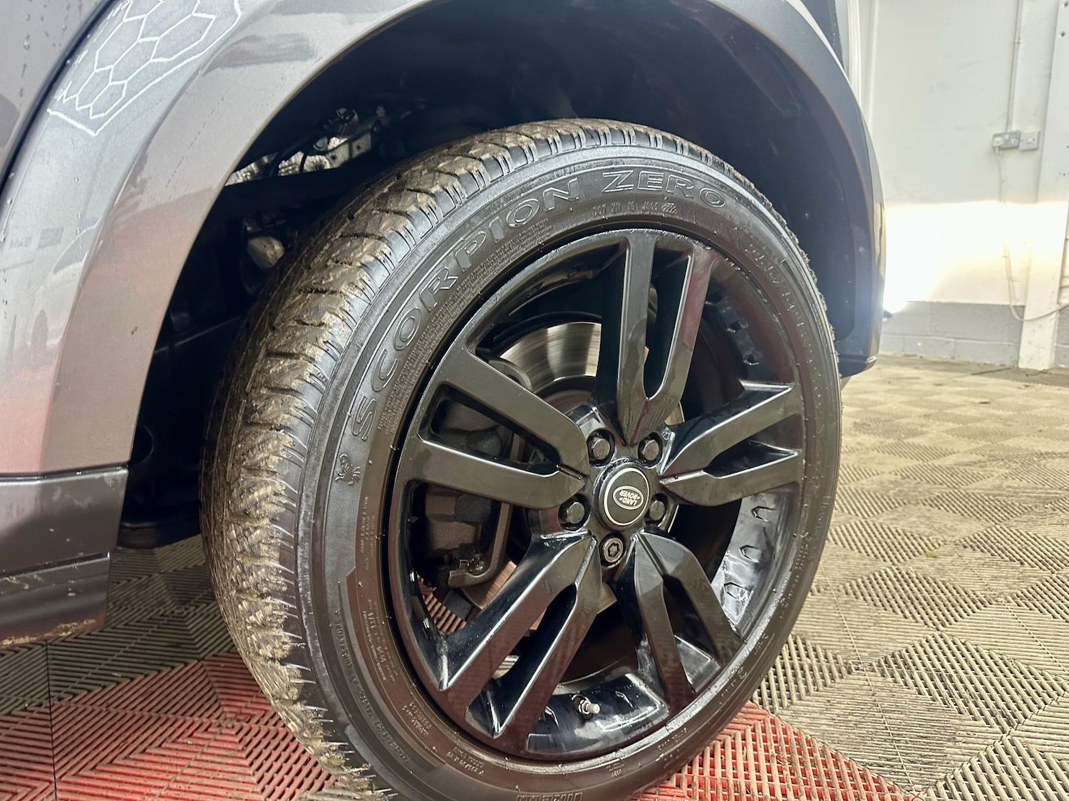 Used Land Rover Discovery 2015 for sale - 77644124: Photo 29