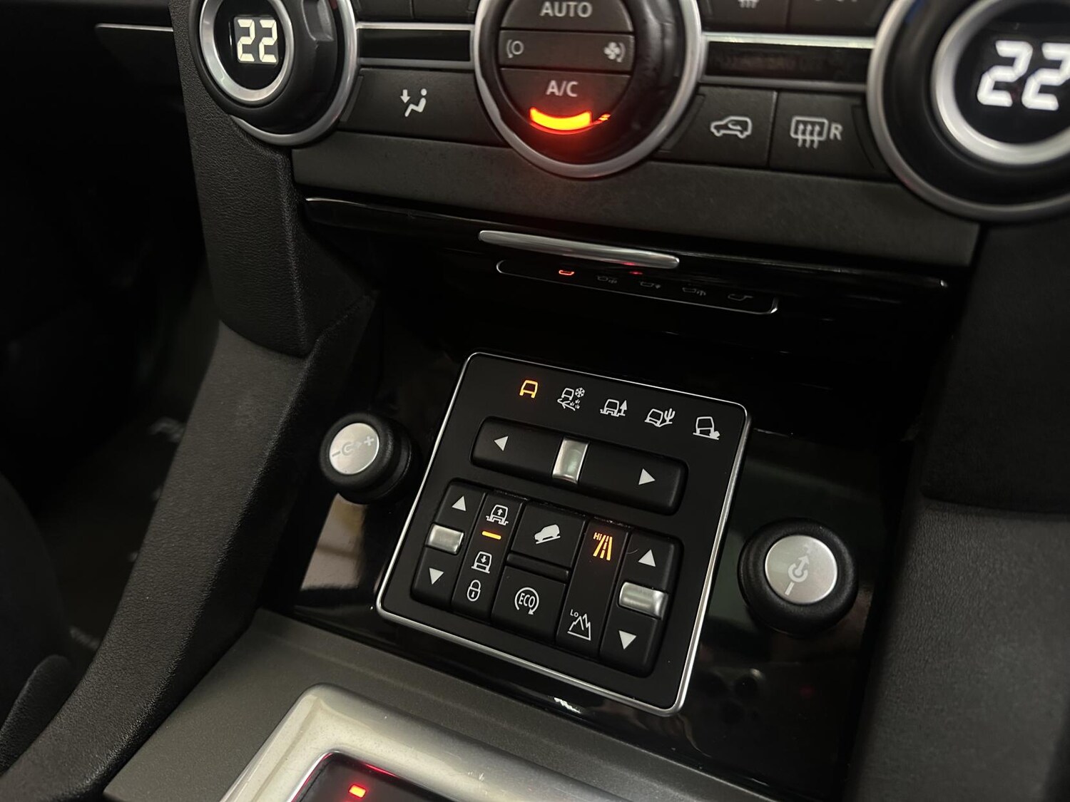 Used Land Rover Discovery 2015 for sale - 77644124: Photo 42