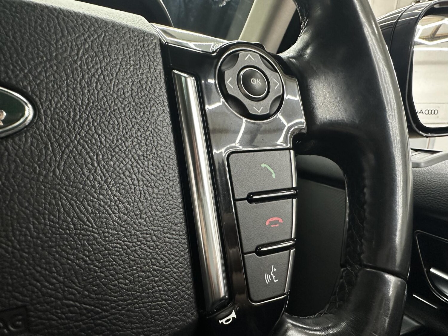 Used Land Rover Discovery 2015 for sale - 77644124: Photo 44