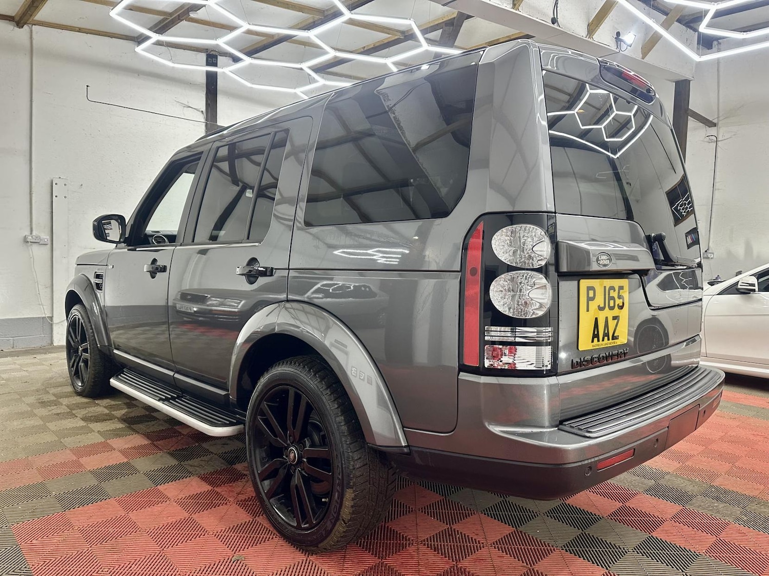 Used Land Rover Discovery 2015 for sale - 77644124: Photo 6