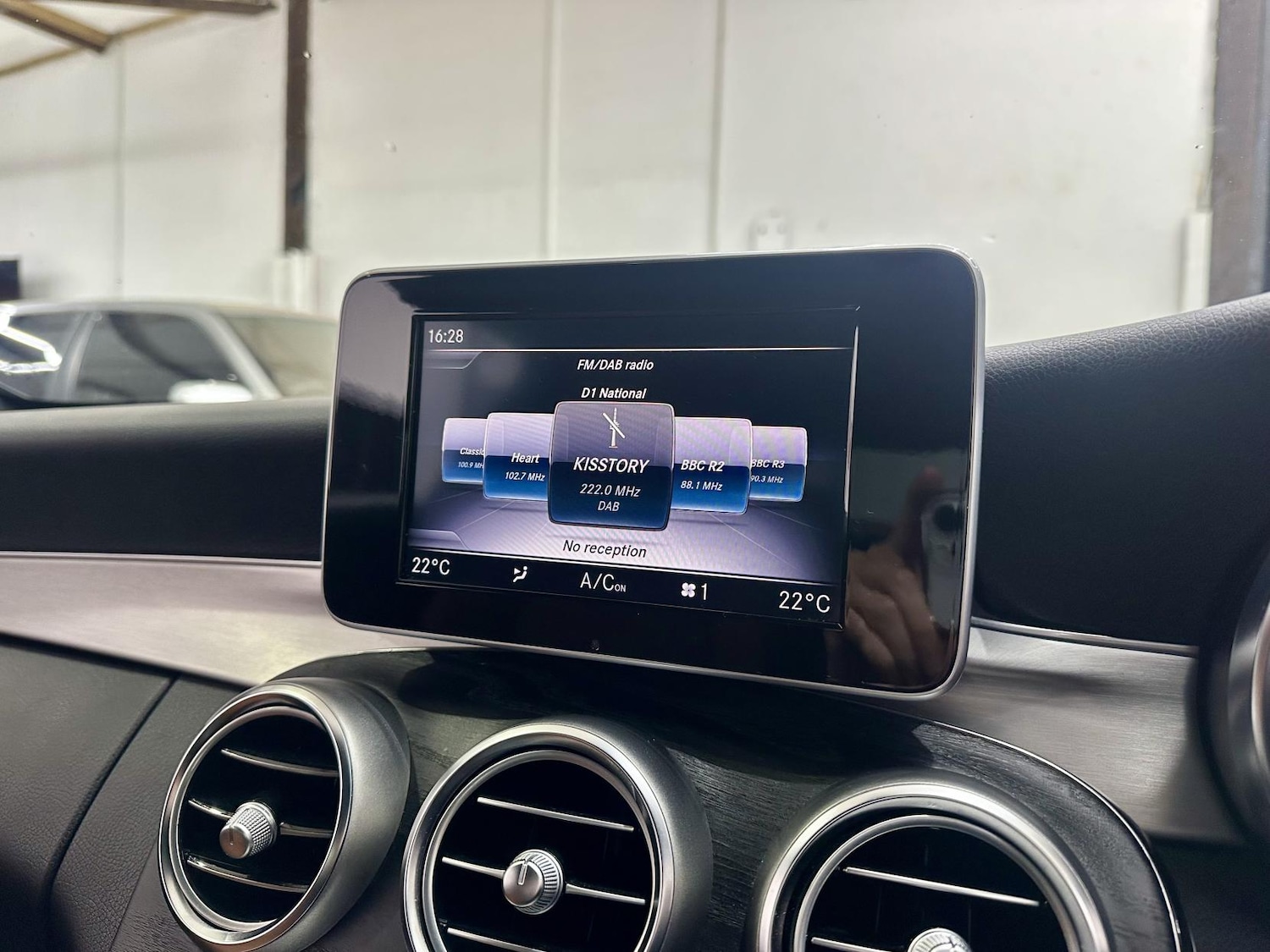 Used Mercedes-Benz C Class 2017 for sale - 76885275: Photo 29