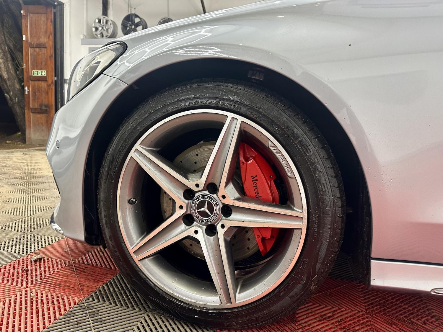 Used Mercedes-Benz C Class 2017 for sale - 76885275: Photo 4