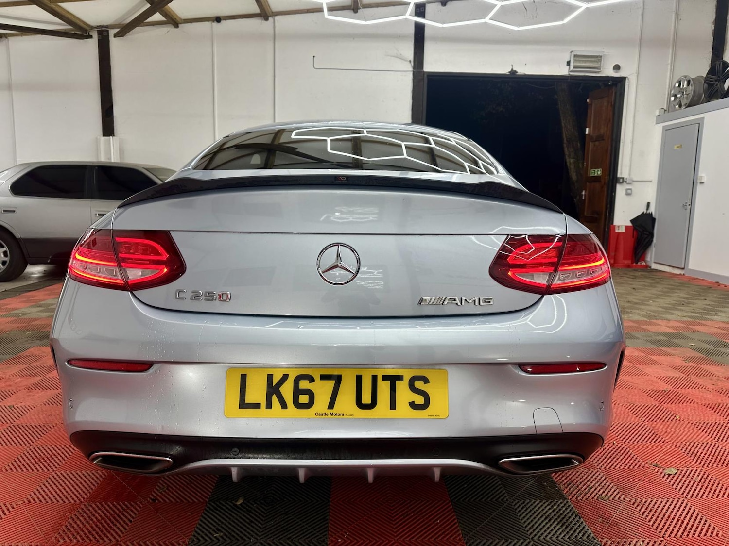 Used Mercedes-Benz C Class 2017 for sale - 76885275: Photo 9