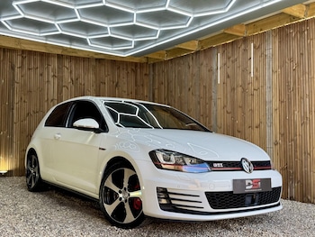 Used Volkswagen Golf 2017 for sale - 78821182: Photo