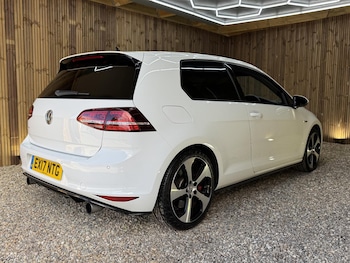 Used Volkswagen Golf 2017 for sale - 78821182: Photo