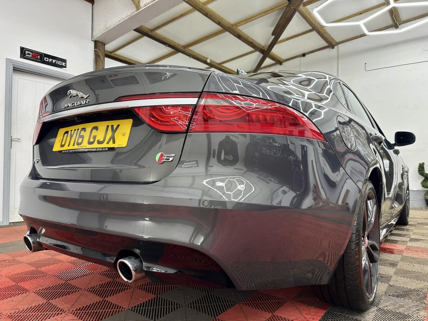 Used Jaguar XF 2016 for sale - 77339622: Photo 16