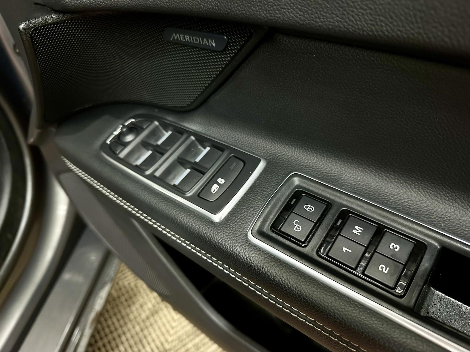 Used Jaguar XF 2016 for sale - 77339622: Photo 17