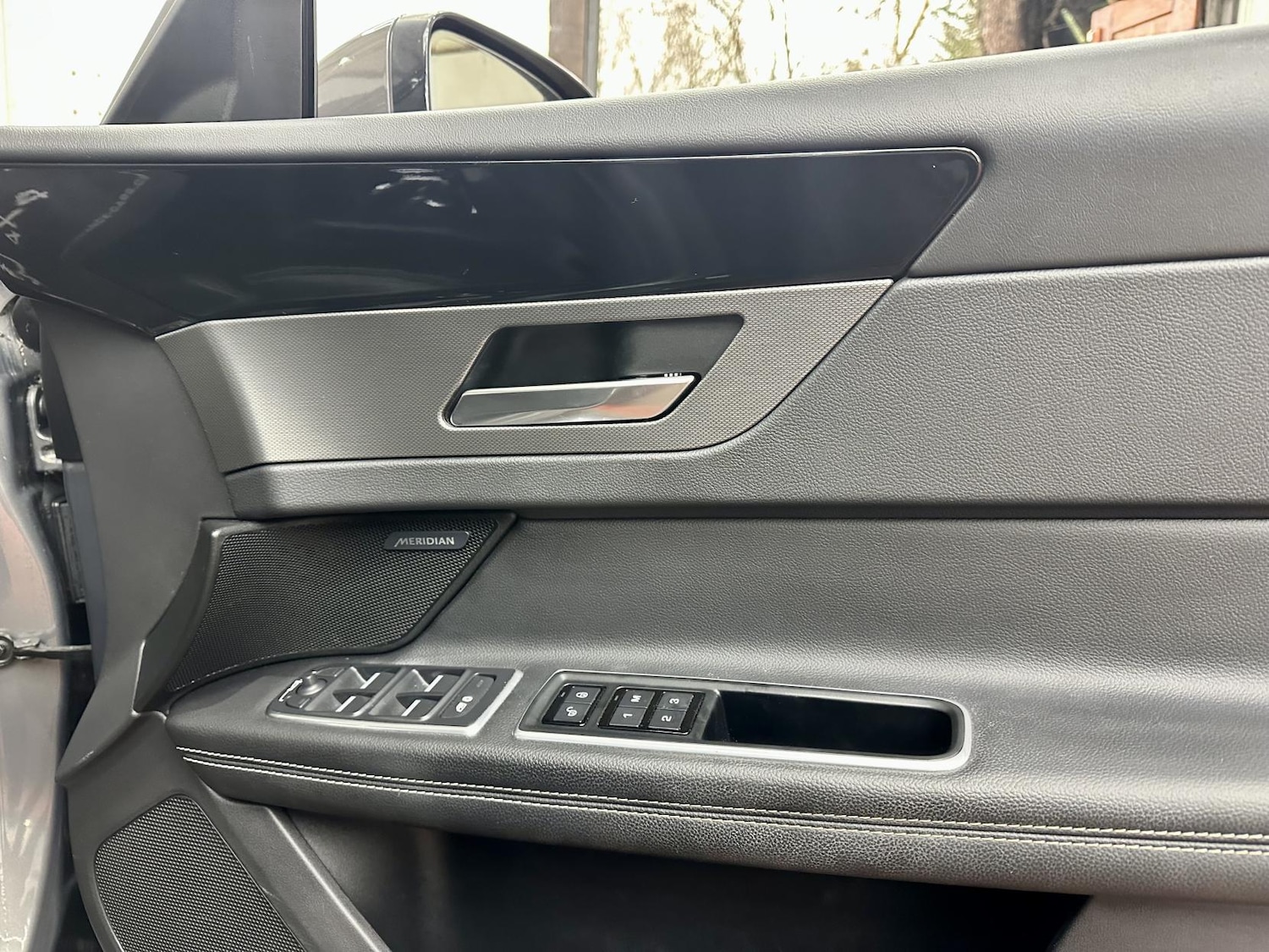 Used Jaguar XF 2016 for sale - 77339622: Photo 21