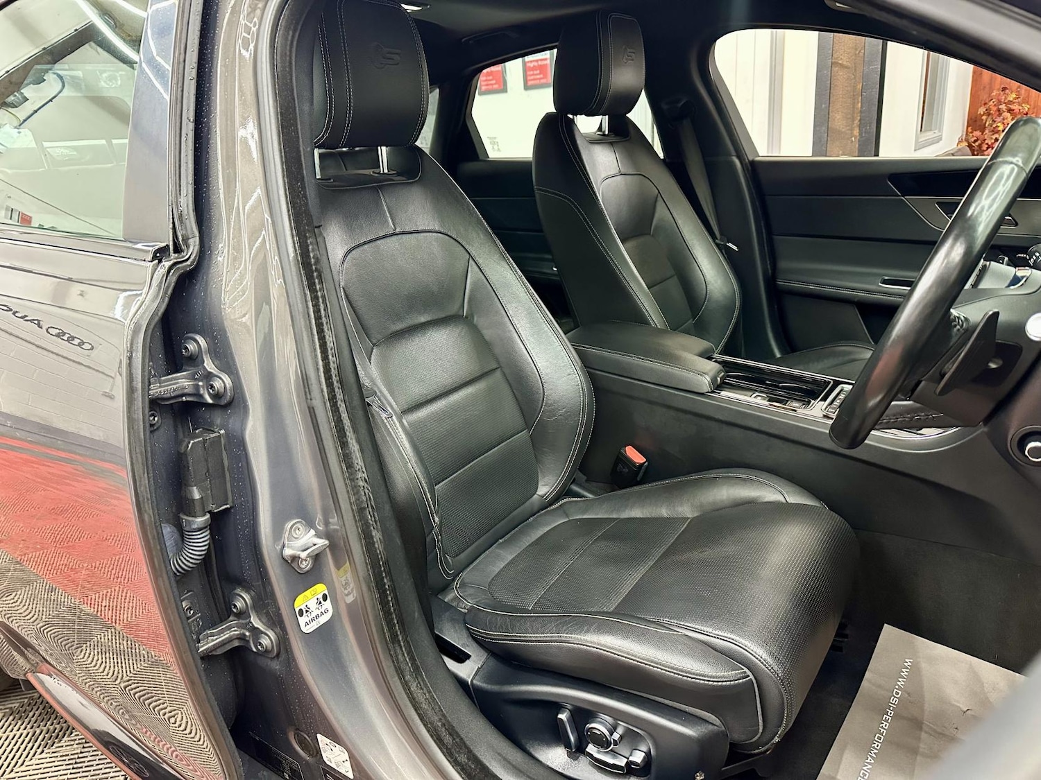 Used Jaguar XF 2016 for sale - 77339622: Photo 24