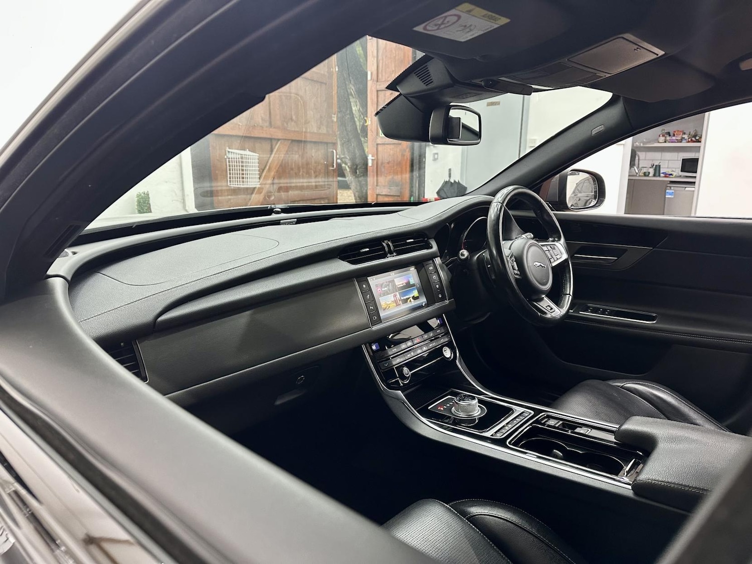 Used Jaguar XF 2016 for sale - 77339622: Photo 30