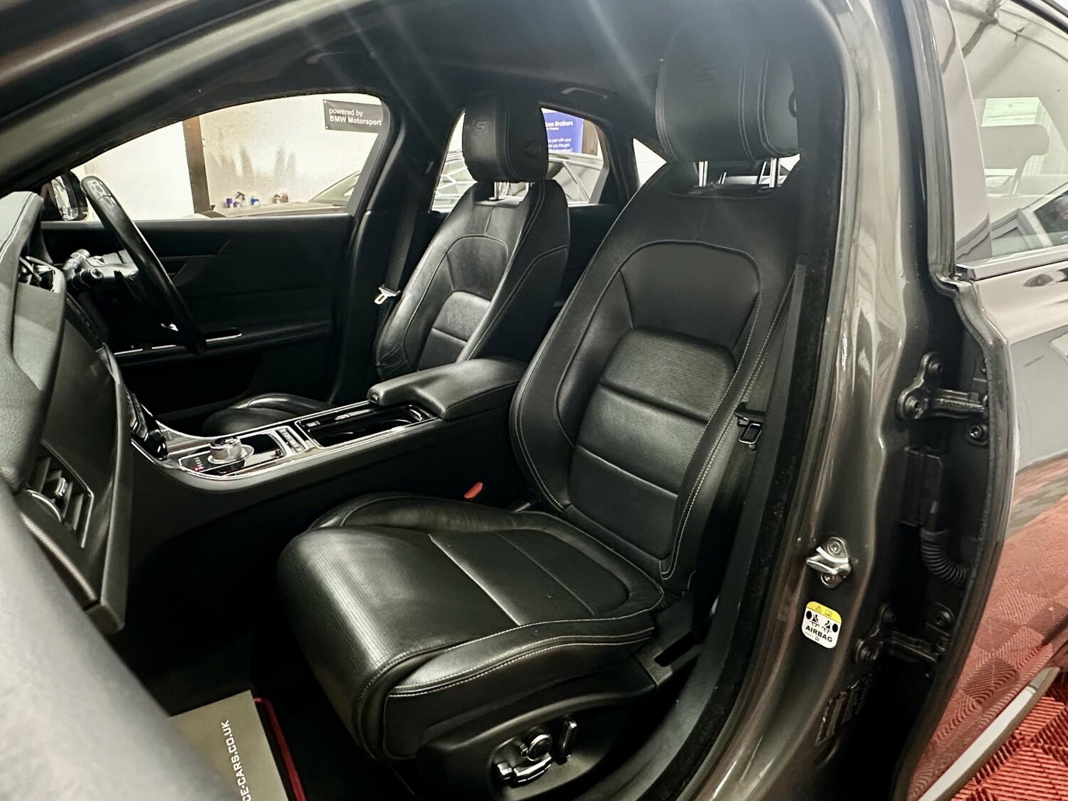 Used Jaguar XF 2016 for sale - 77339622: Photo 32