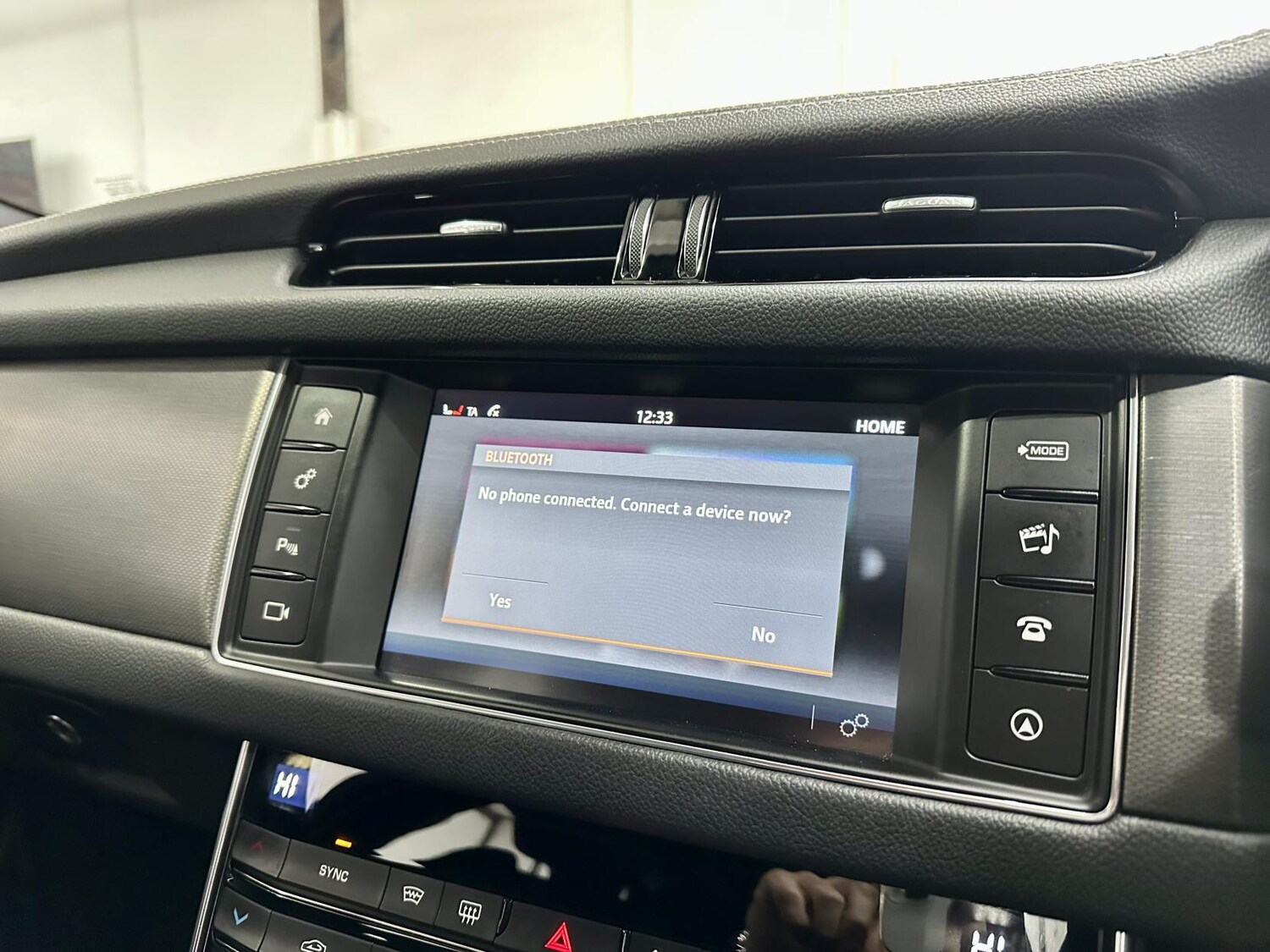 Used Jaguar XF 2016 for sale - 77339622: Photo 37