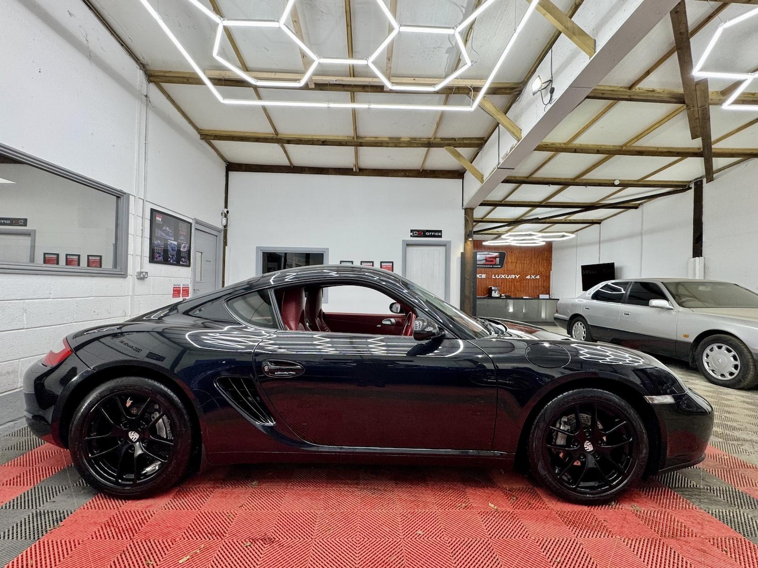 Used Porsche Cayman 2008 for sale - 76987596: Photo 4