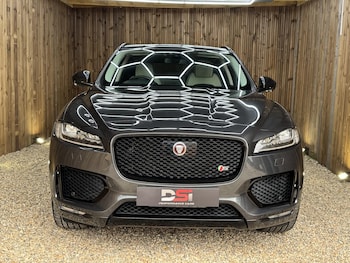 Used Jaguar F-Pace 2017 for sale - 78740195: Photo