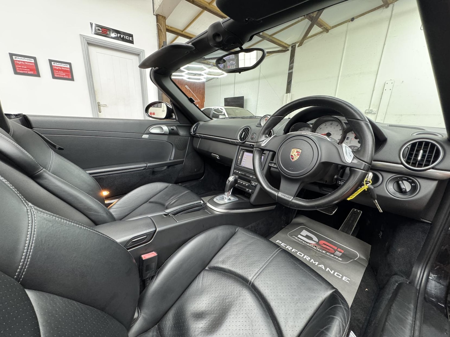 Used Porsche Boxster 2011 for sale - 77848282: Photo 14