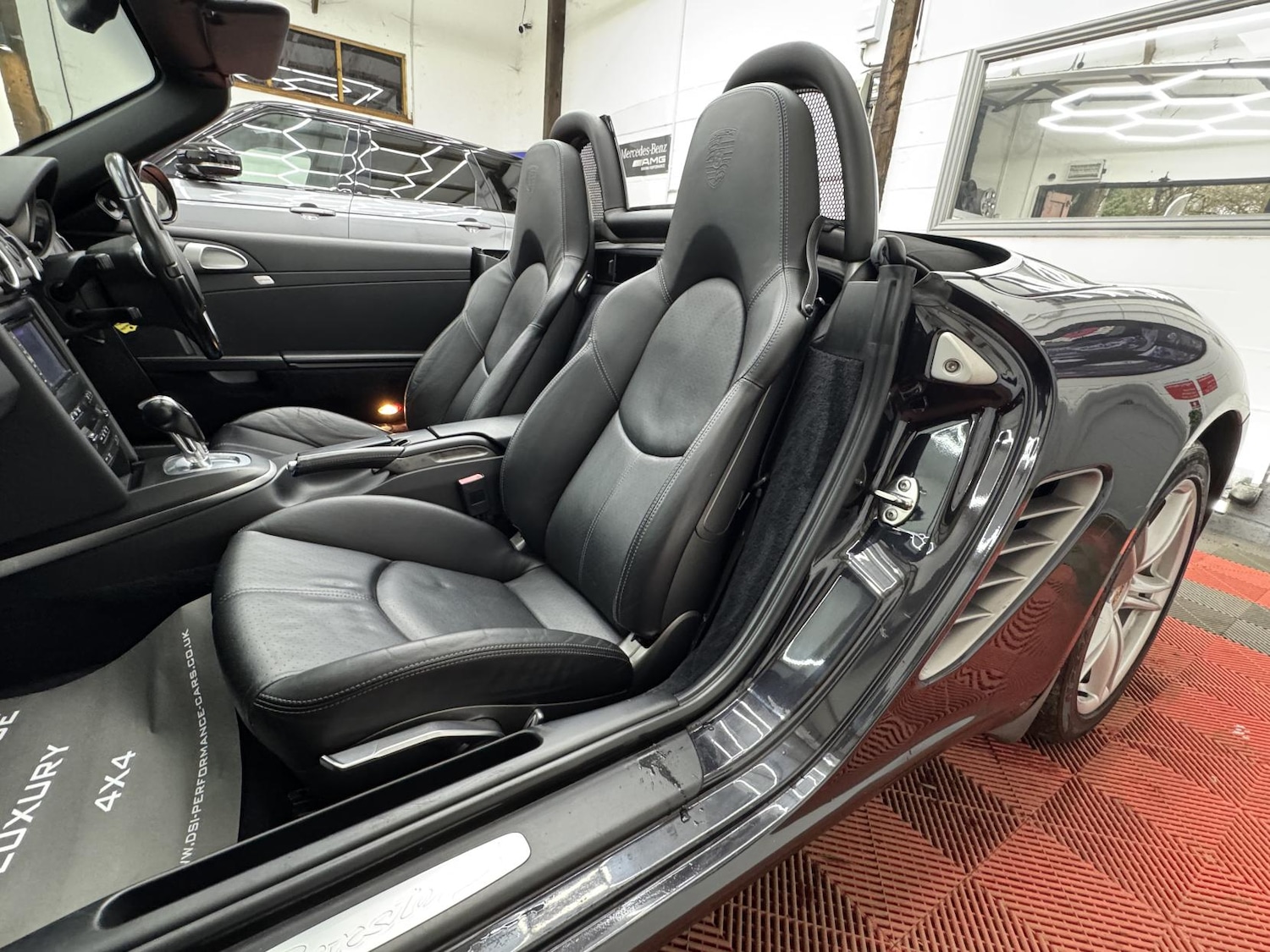 Used Porsche Boxster 2011 for sale - 77848282: Photo 17