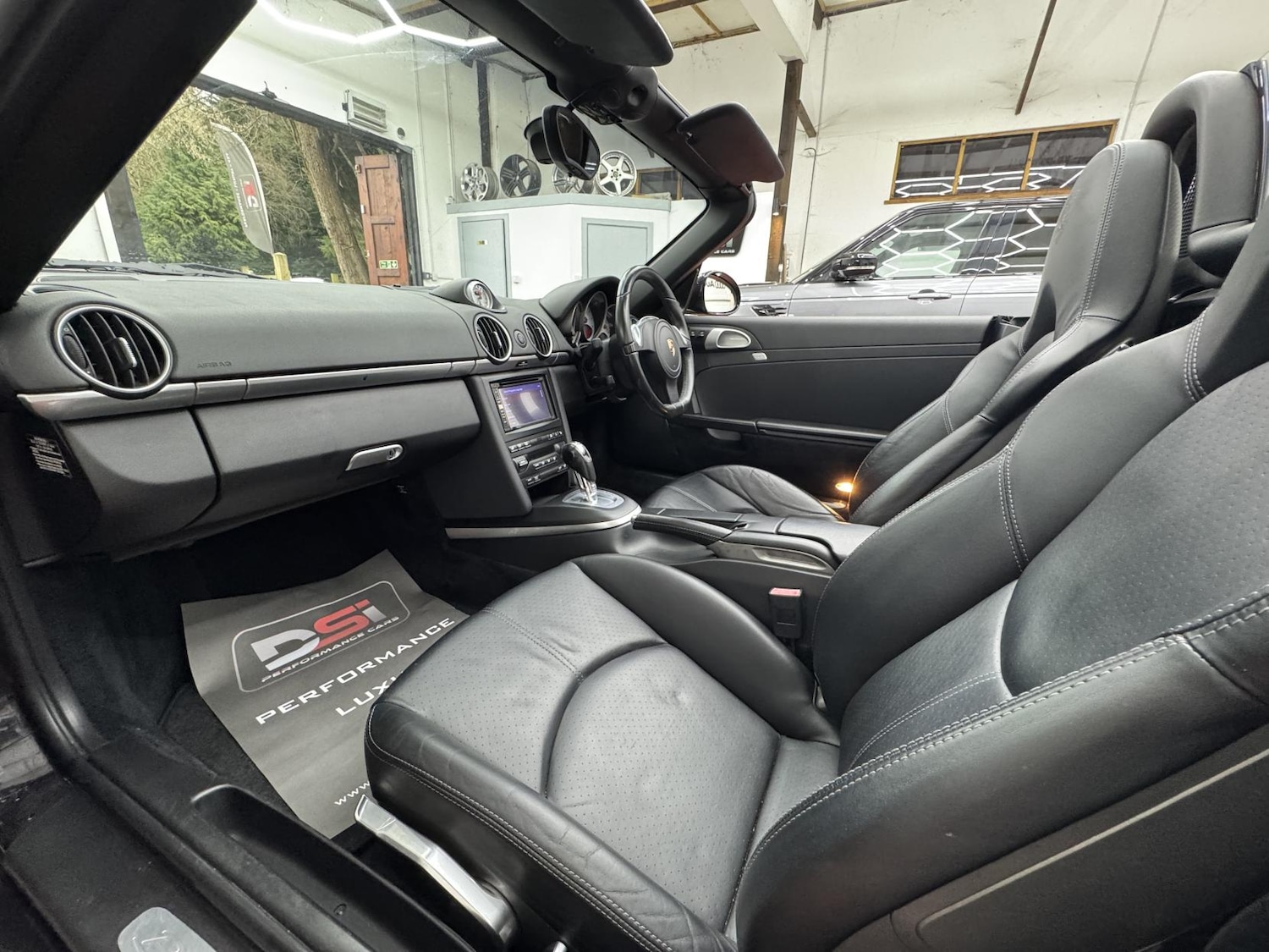 Used Porsche Boxster 2011 for sale - 77848282: Photo 22