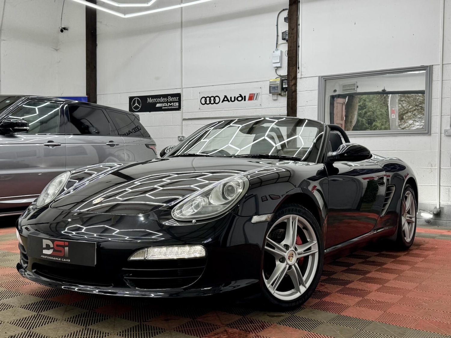 Used Porsche Boxster 2011 for sale - 77848282: Photo 3