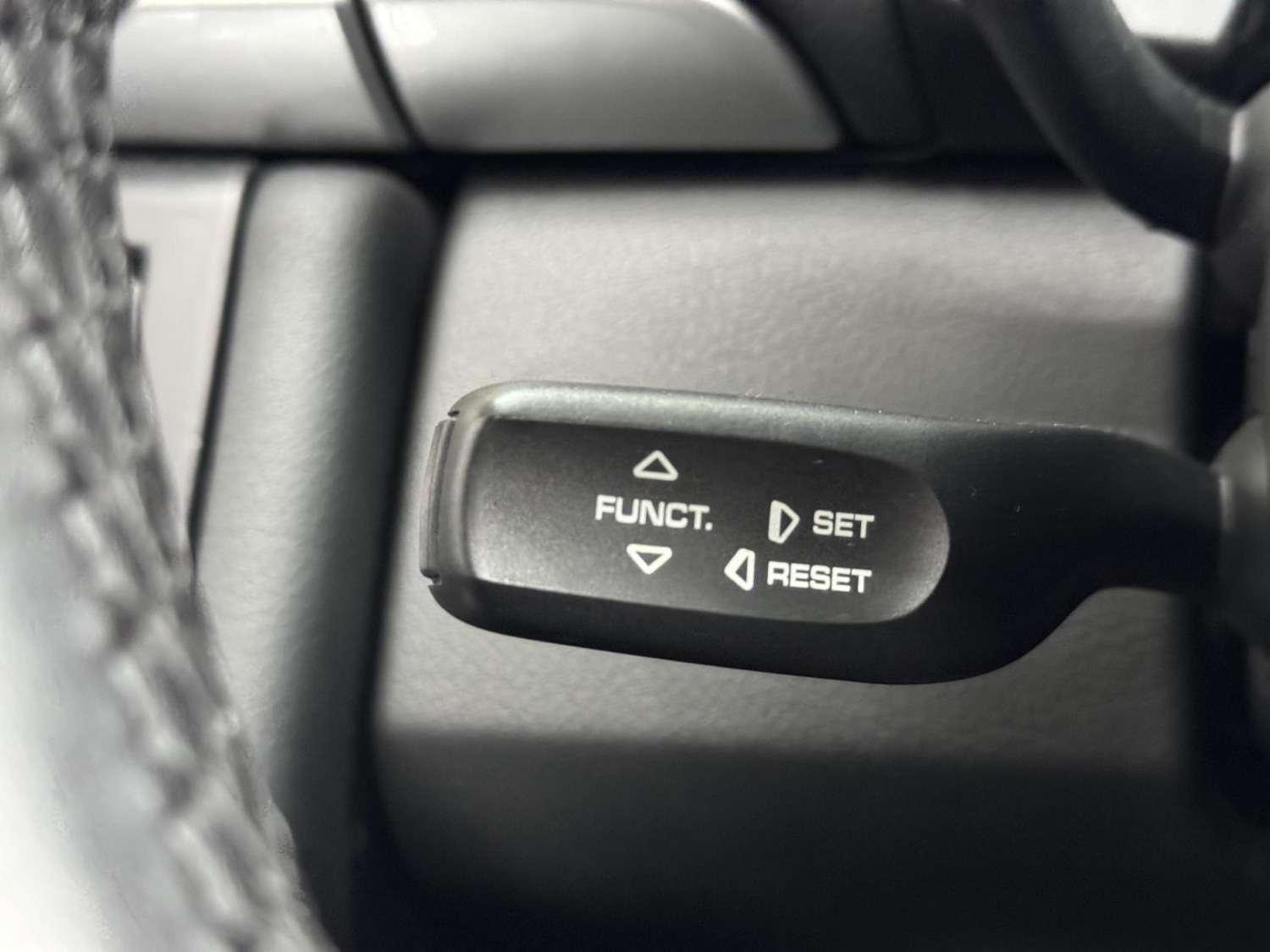 Used Porsche Boxster 2011 for sale - 77848282: Photo 31