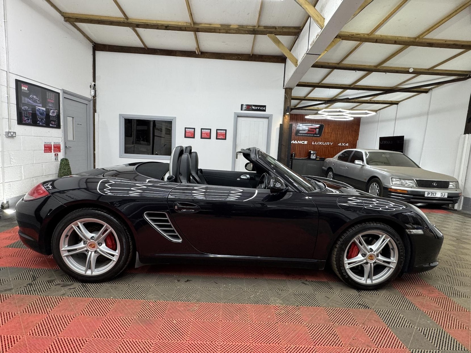 Used Porsche Boxster 2011 for sale - 77848282: Photo 5