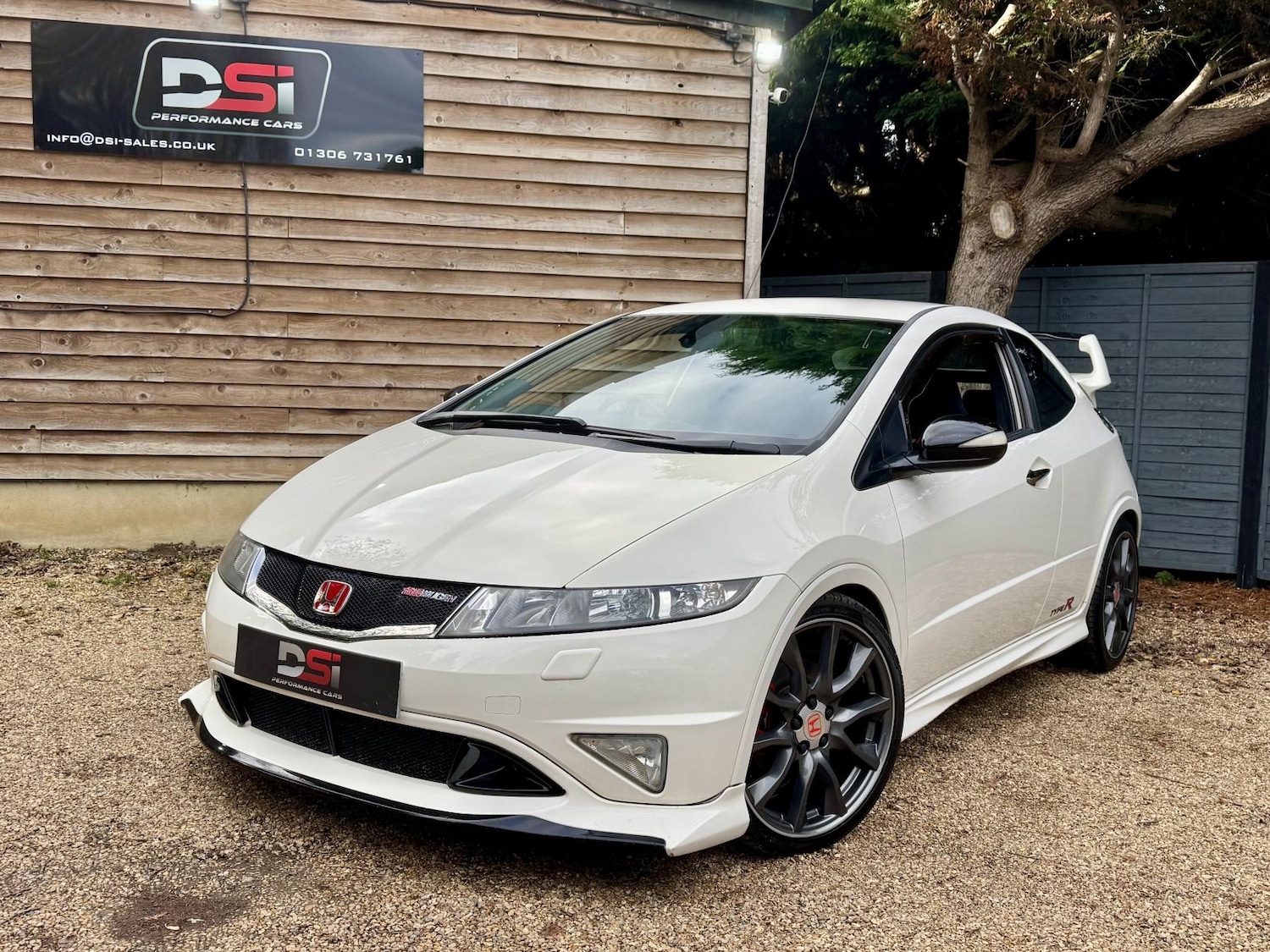 Used Honda Civic 2010 for sale - 76384837: Photo 3