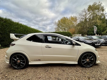 Used Honda Civic 2010 for sale - 76384837: Photo