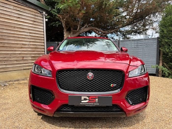 Used Jaguar F-Pace 2017 for sale - 75492700: Photo