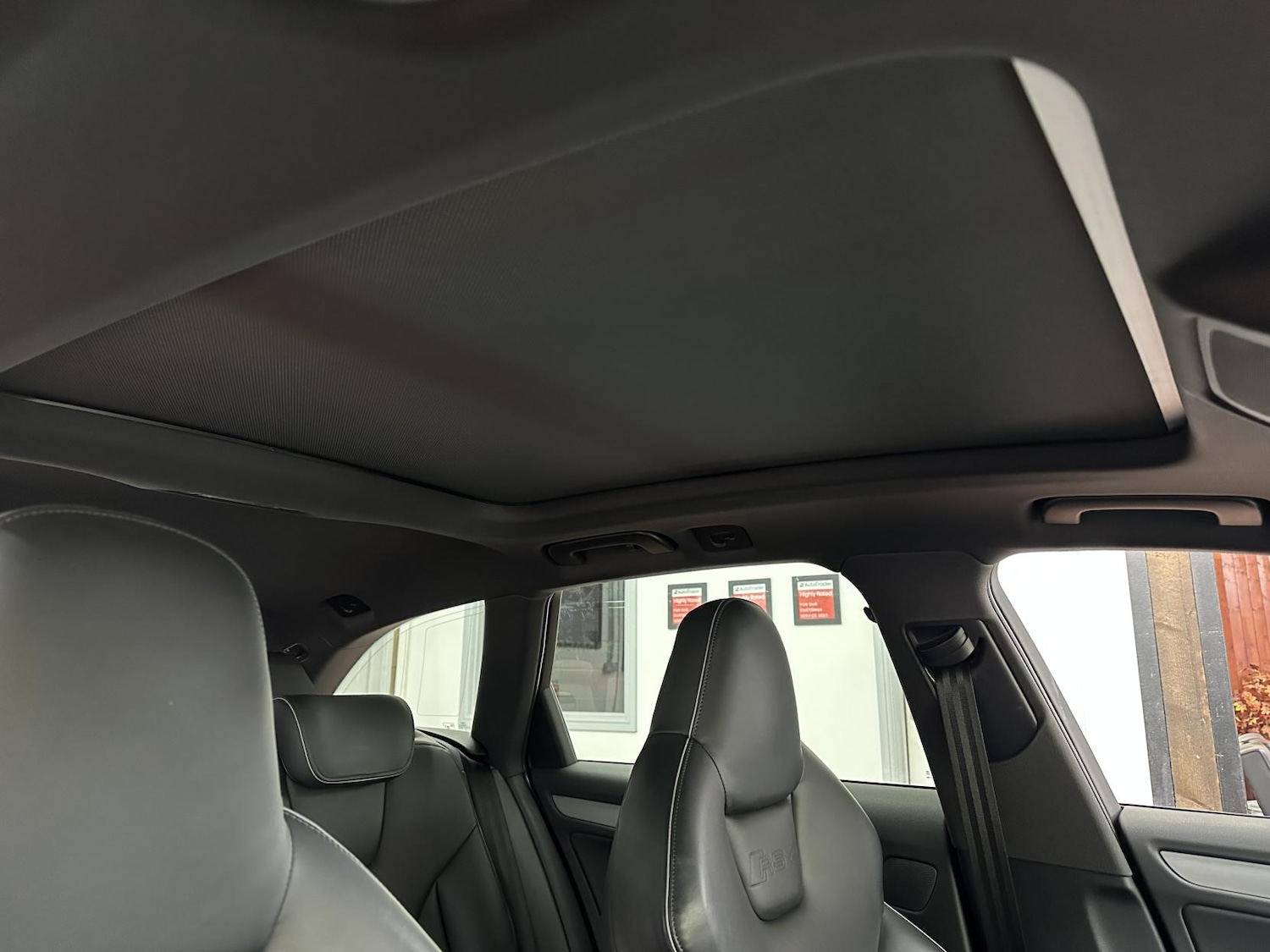 Used Audi RS4 2015 for sale - 77921746: Photo 24