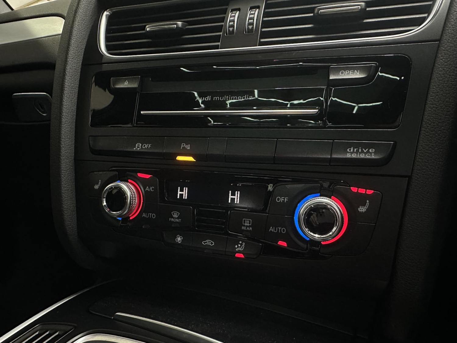 Used Audi RS4 2015 for sale - 77921746: Photo 42