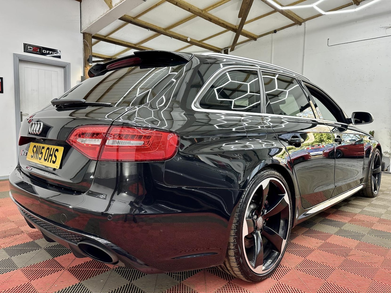 Used Audi RS4 2015 for sale - 77921746: Photo 9