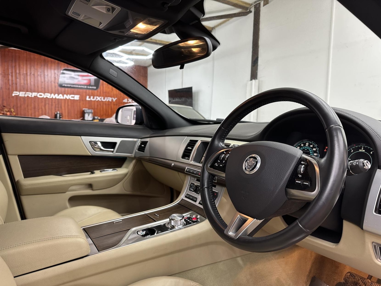 Used Jaguar XF 2013 for sale - 77822681: Photo 13