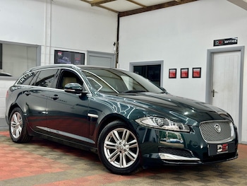 Used Jaguar XF 2013 for sale - 77822681: Photo