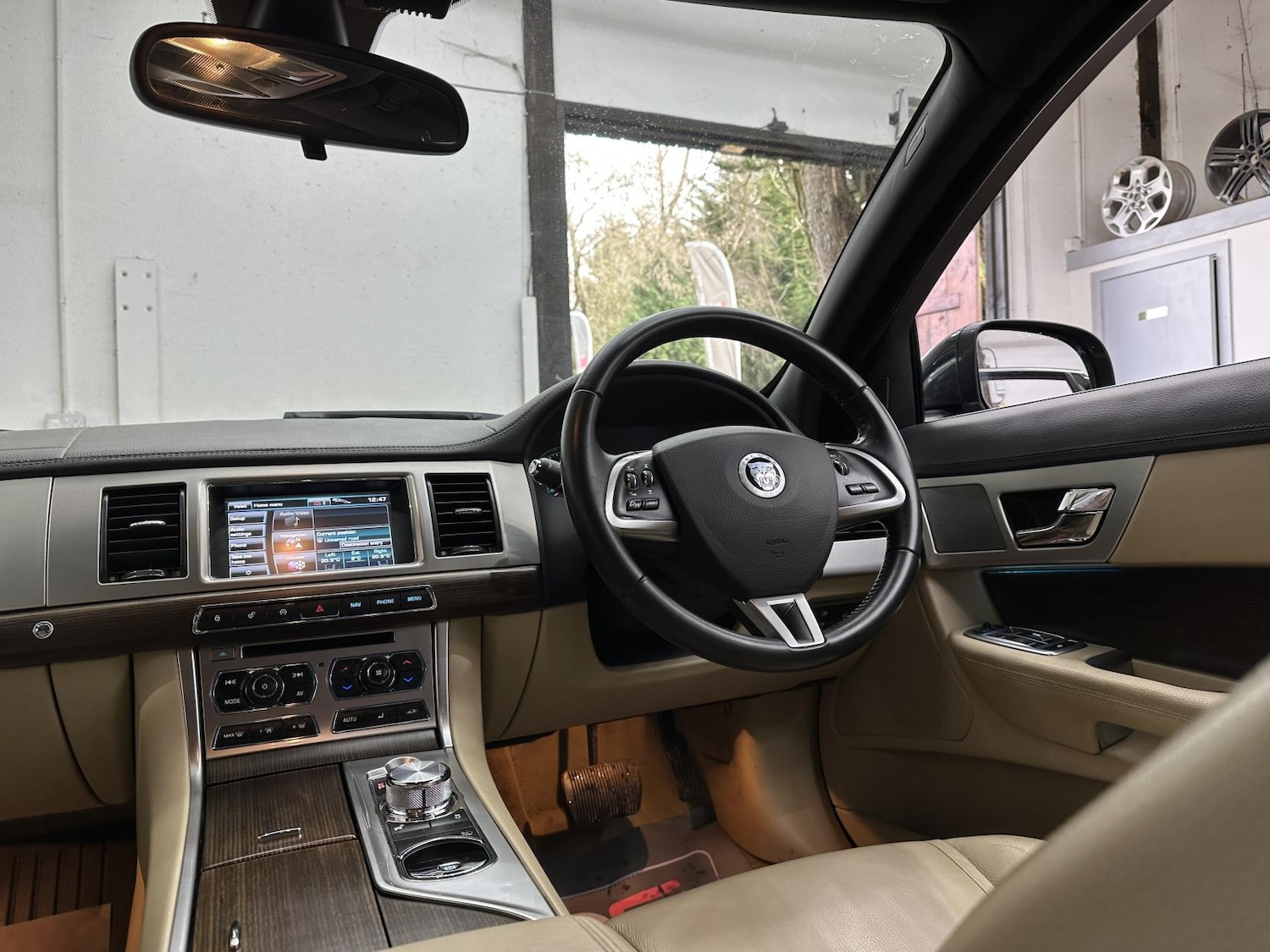 Used Jaguar XF 2013 for sale - 77822681: Photo 23