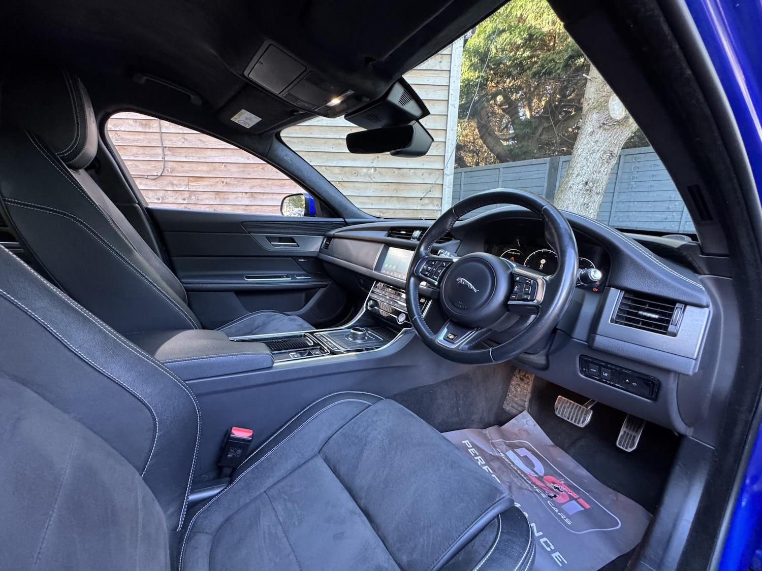 Used Jaguar XF 2018 for sale - 76568424: Photo 17