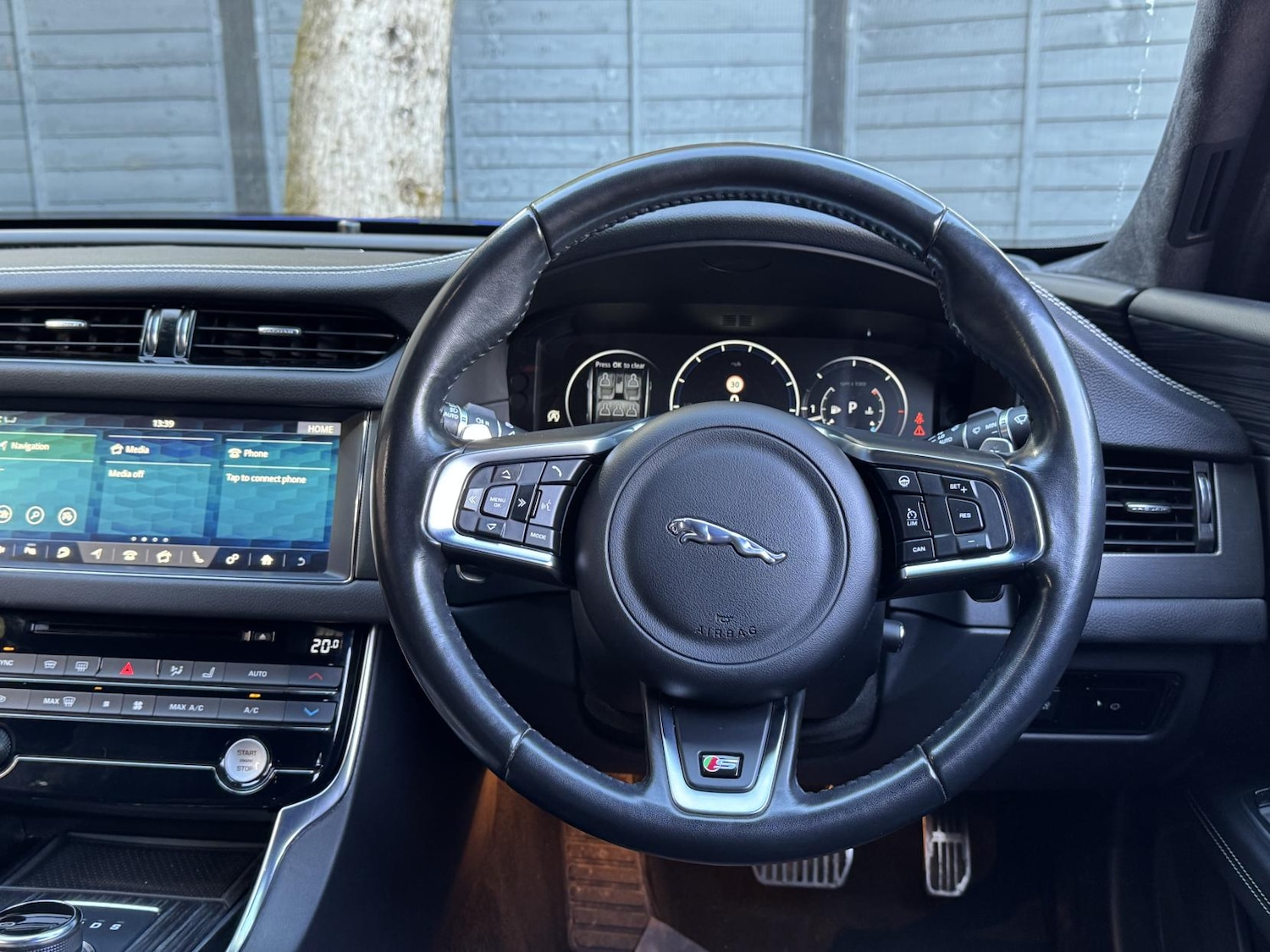 Used Jaguar XF 2018 for sale - 76568424: Photo 19