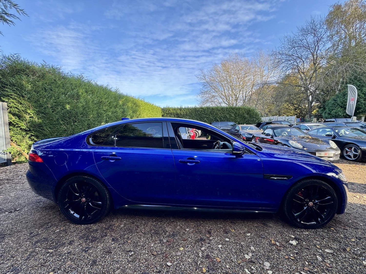 Used Jaguar XF 2018 for sale - 76568424: Photo 4