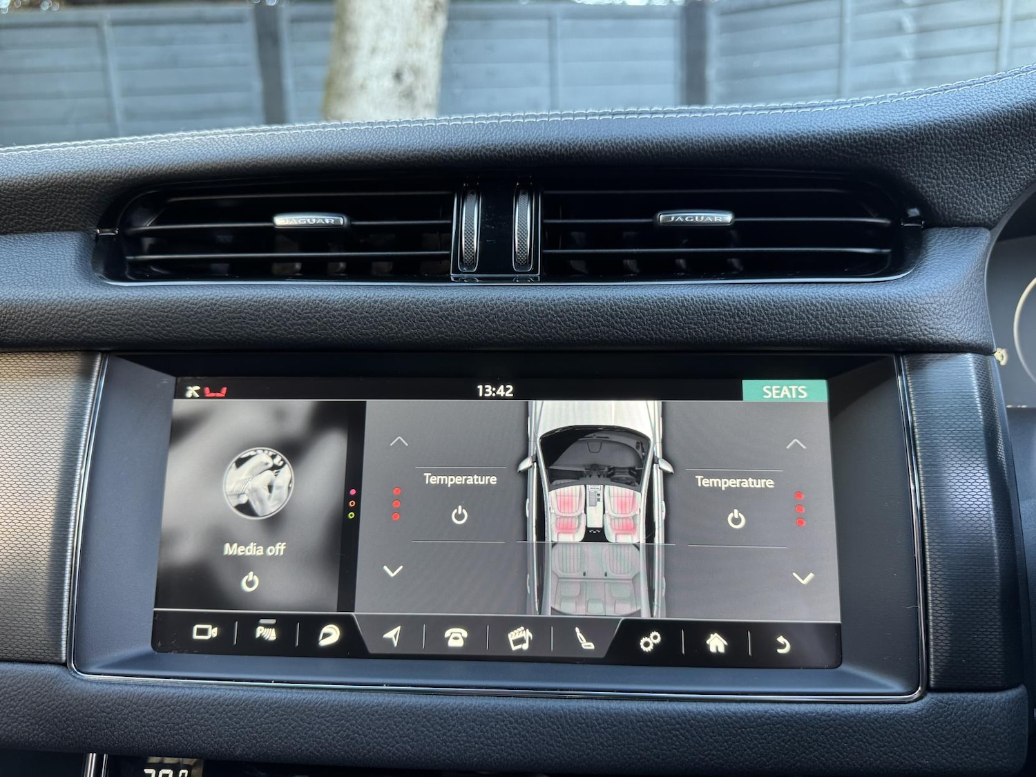 Used Jaguar XF 2018 for sale - 76568424: Photo 44