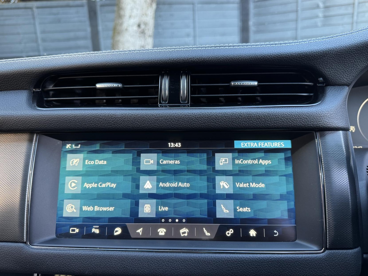 Used Jaguar XF 2018 for sale - 76568424: Photo 45