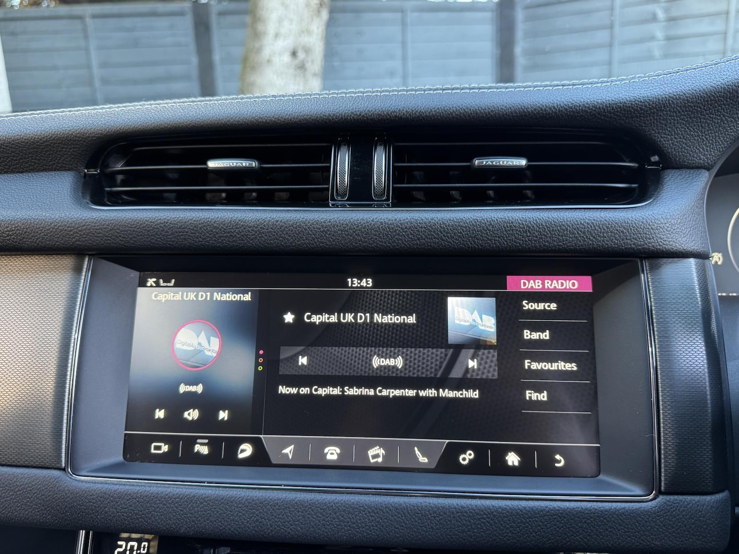 Used Jaguar XF 2018 for sale - 76568424: Photo 46