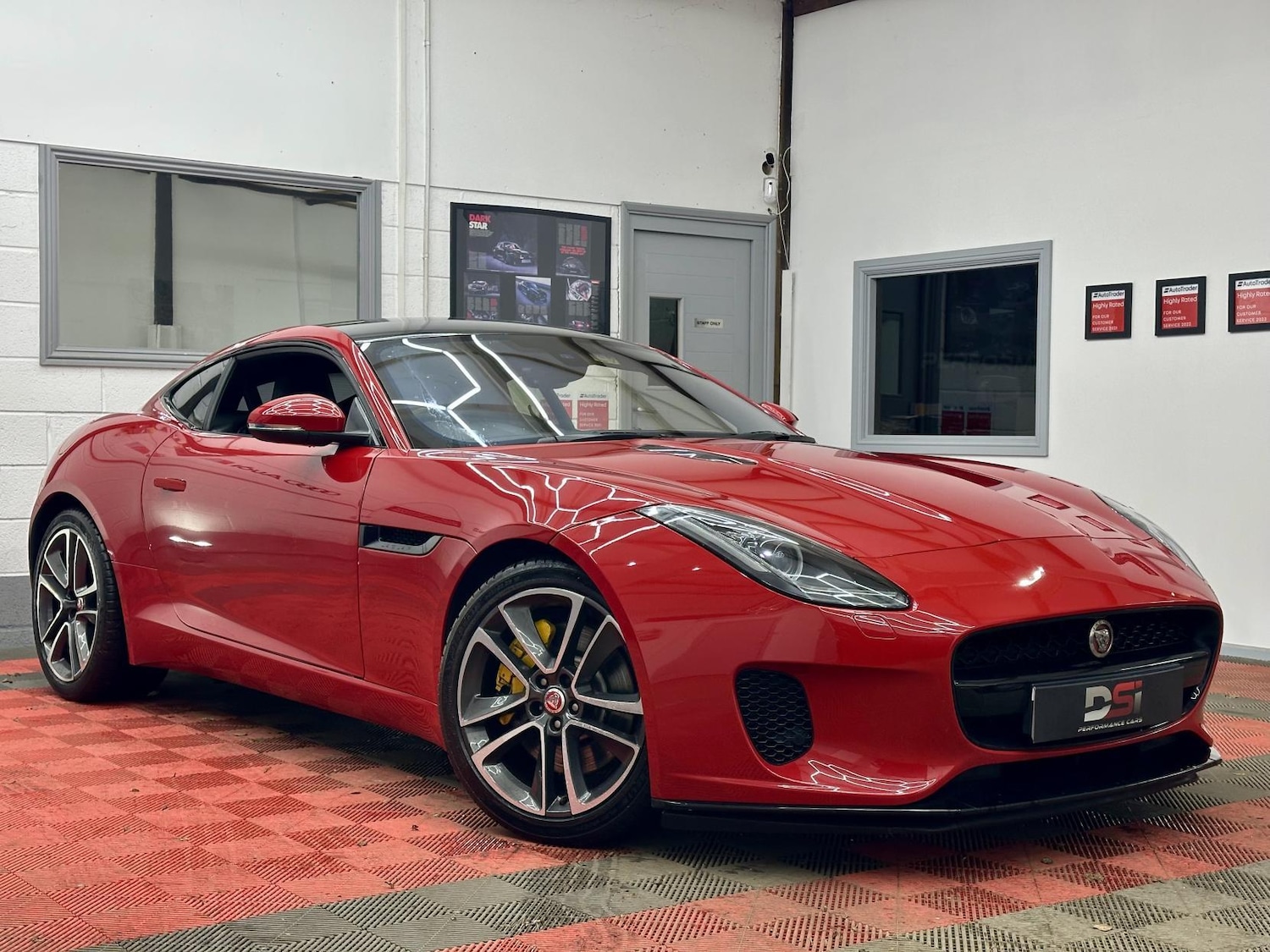 Used Jaguar F-Type 2018 for sale - 76837590: Photo 1